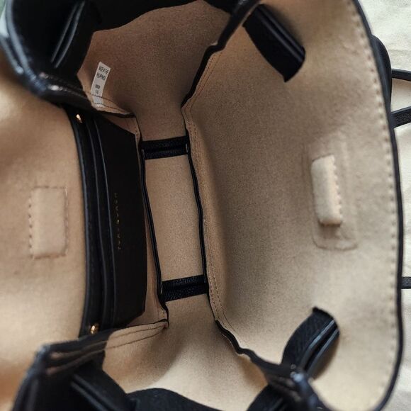 New! Tory Burch Romy Black Leather Crossbody Bag - Picture 6 of 8